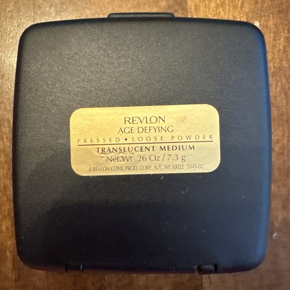 REVLON AGE DEFYING PRESSED LOOSE POWDER TRANSLUCENT MEDIUM - ORIGINAL (B0008)‎ - Picture 2 of 4